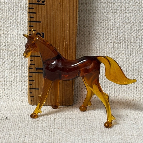 Vintage Small Amber Artisan Glass Horse - Picture 5 of 5